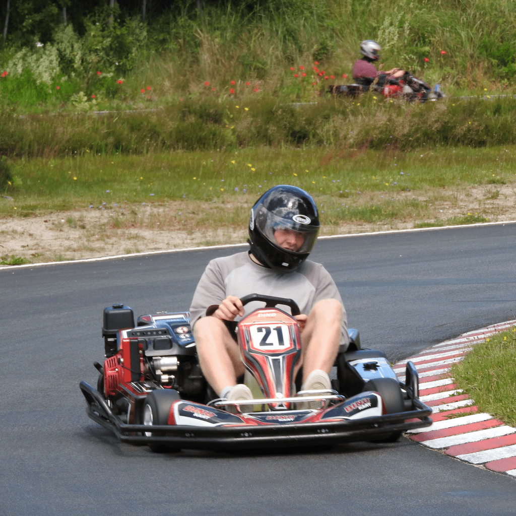 Enkelt køre på mou gokart bane